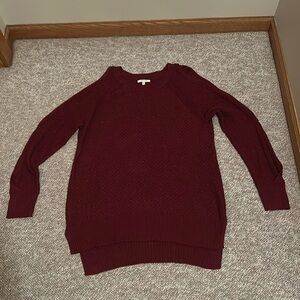 It’s sweater weather!! Maurices Large, burgundy, cold shoulder sweater.